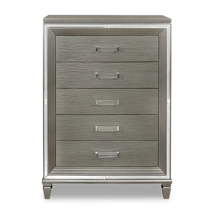 Max Bedroom Chest of Drawers, 5-Drawer, 38″W x 54.3″H, Glam – Silver | Commode verticale somptueuse Max de 38 po (L) x 54,3 po (H) à 5 tiroirs pour la chambre à coucher – argentée